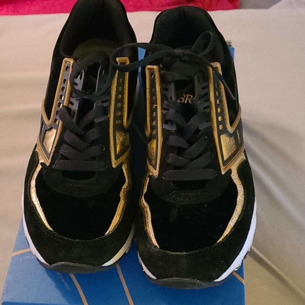 Brooks Classics - image 2